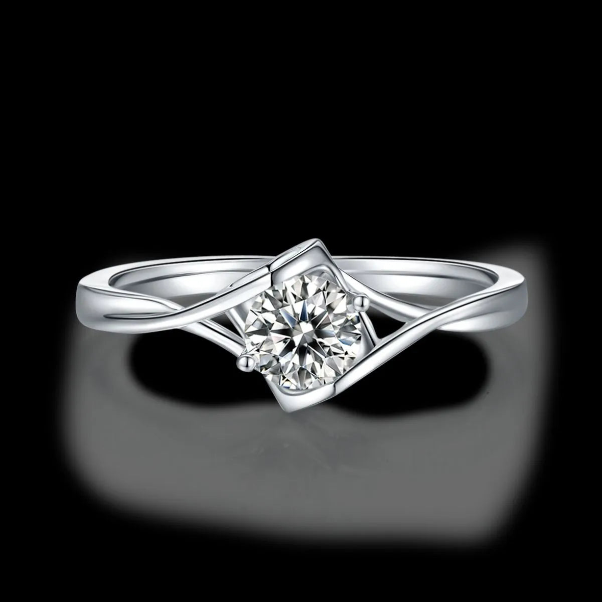 Trendsi moissanite sterling silver ring with a sparkling round cut stone and elegant twisted band