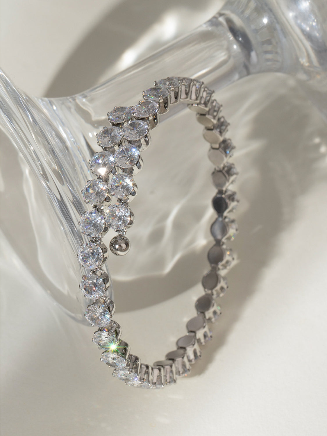 Trendsi stainless steel zircon bracelet with sparkling round zircon stones in a tennis design
