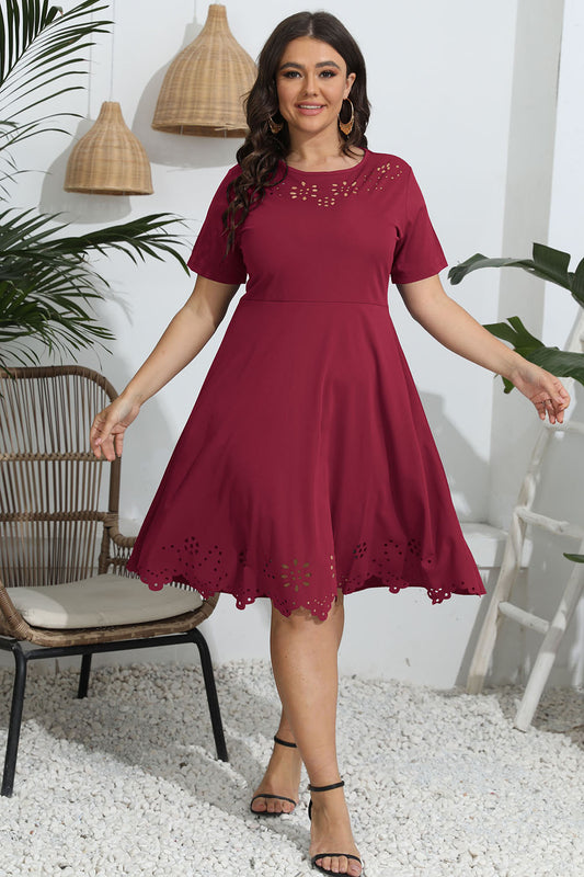 Plus size round neck openwork dress in burgundy with short sleeves and scalloped hem