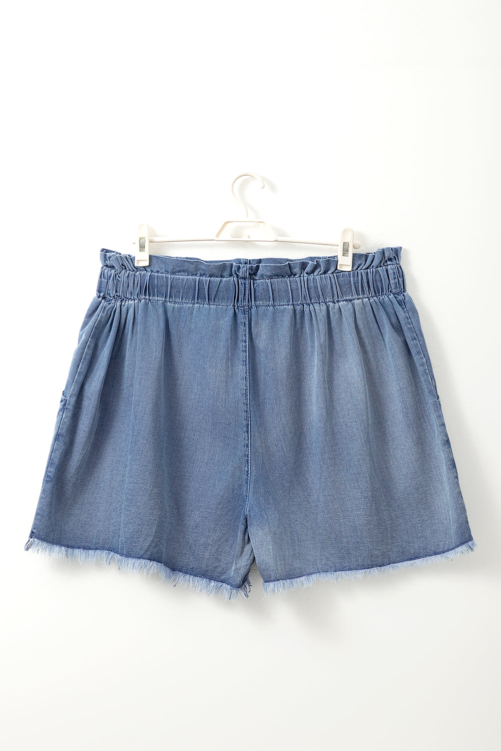 Blue denim comfortable plus size summer shorts with elastic waistband and frayed hem